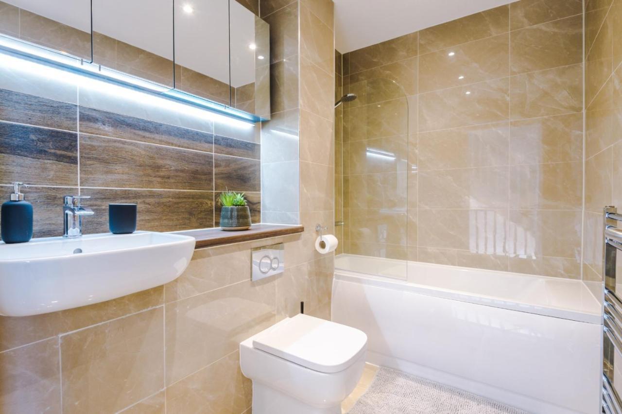 Rest&Recharge At Ridgefield House Villa Manchester Exteriör bild